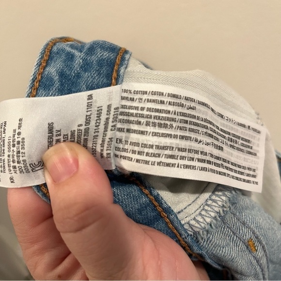 Abercrombie and Fitch Annie High Rise Girlfriend jeans blue w red stripe size 26 - Picture 6 of 13